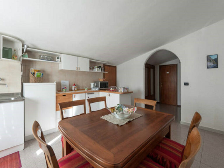 sala da pranzo3 2922x2191 768x576